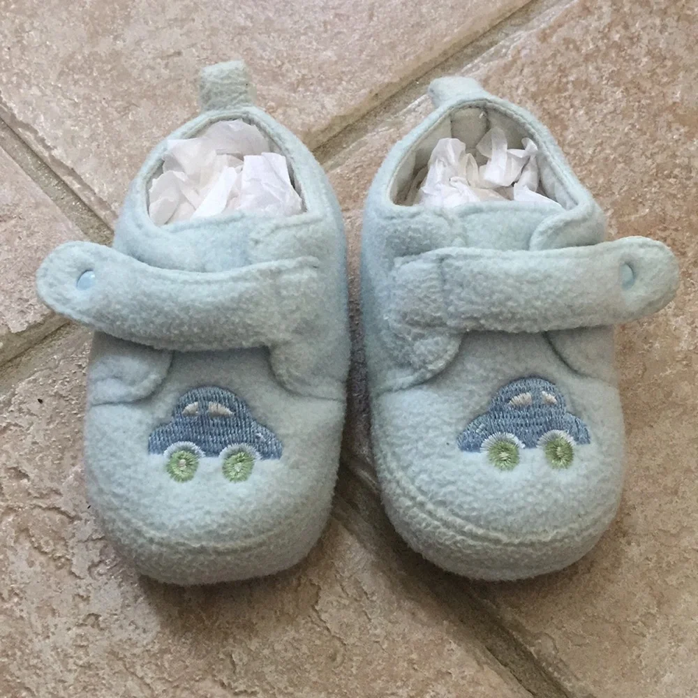 KRU Layette Baby Boys Car Soft Fleece Slippers